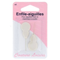 Enfile aiguilles main et machine à coudre (x2)