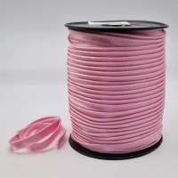 Passepoil satin rose